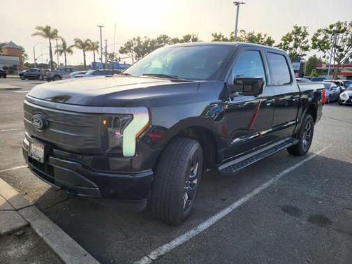 Agate Black Metallic 2024 Ford F-150 Lightning LARIAT