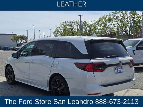 Platinum White Pearl 2023 Honda Odyssey Sport