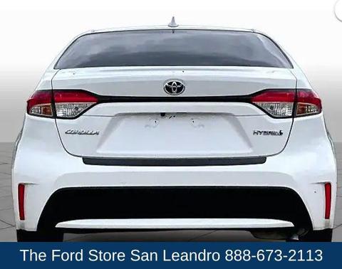 Super White 2021 Toyota Corolla Hybrid LE