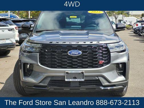 2025 Ford Explorer ST