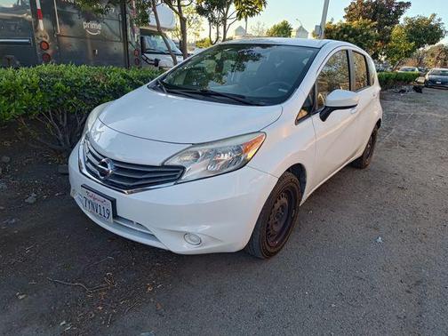 Fresh Powder 2015 Nissan Versa Note SV