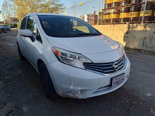 Fresh Powder 2015 Nissan Versa Note SV