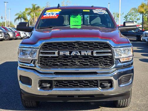 2022 RAM 2500 Tradesman Crew Cab 4x4 6'4' Box
