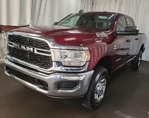 Delmonico Red Pearlcoat 2022 RAM 2500 Tradesman Crew Cab 4x4 6'4' Box