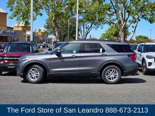 Carbonized Gray Metallic 2026 Ford Explorer Active
