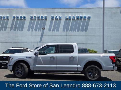 2025 Ford F-150 Lightning LARIAT