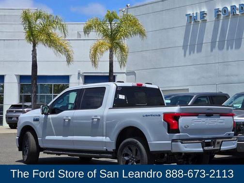 2025 Ford F-150 Lightning LARIAT