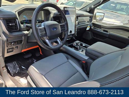 2025 Ford F-150 Lightning LARIAT