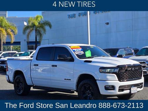 Bright White Clearcoat 2025 RAM 1500 Big Horn/Lone Star