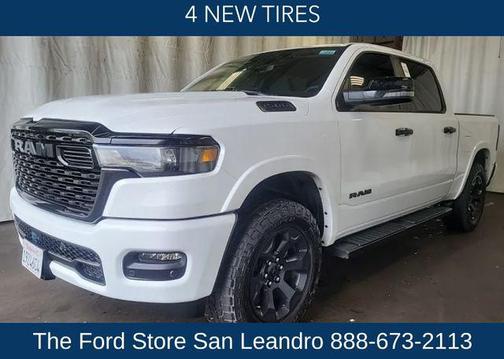 Bright White Clearcoat 2025 RAM 1500 Big Horn/Lone Star