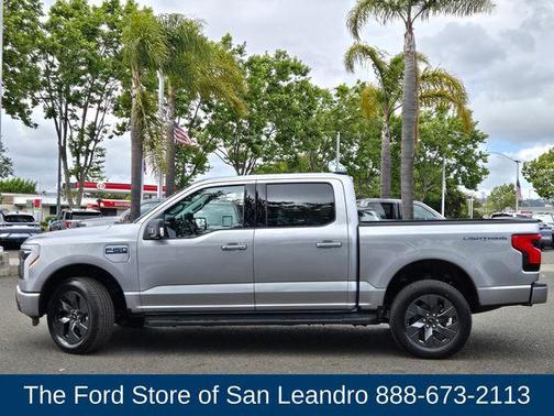 2025 Ford F-150 Lightning Flash