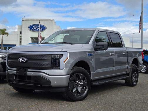 2025 Ford F-150 Lightning Flash