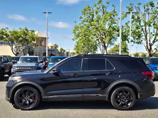 Agate Black Metallic 2020 Ford Explorer ST