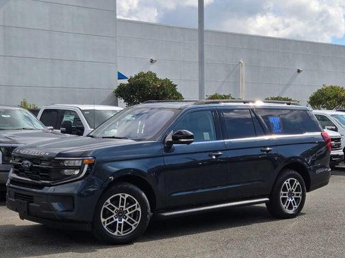 2025 Ford Expedition Max Active 4x4