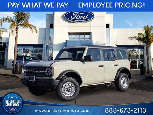 Desert Sand 2025 Ford Bronco Base