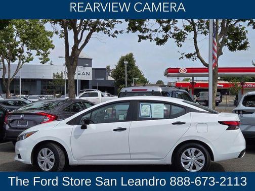 2021 Nissan Versa 1.6 S
