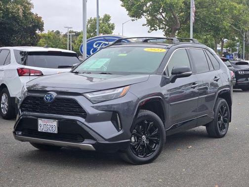 2023 Toyota RAV4 Hybrid SE