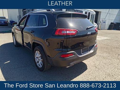 Diamond Black Crystal Pearlcoat 2018 Jeep Cherokee Latitude Plus
