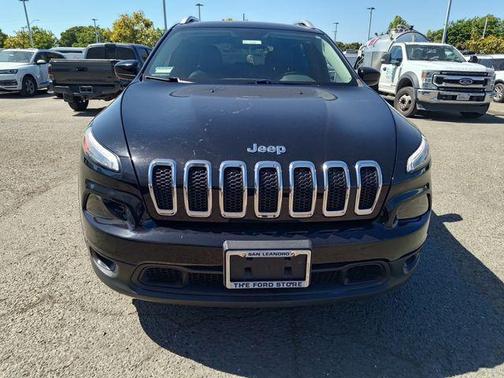 Diamond Black Crystal Pearlcoat 2018 Jeep Cherokee Latitude Plus
