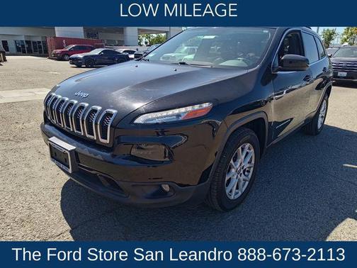 Diamond Black Crystal Pearlcoat 2018 Jeep Cherokee Latitude Plus