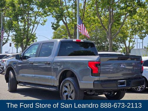 2025 Ford F-150 Lightning Pro