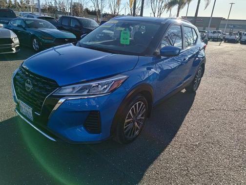 2024 Nissan Kicks SV