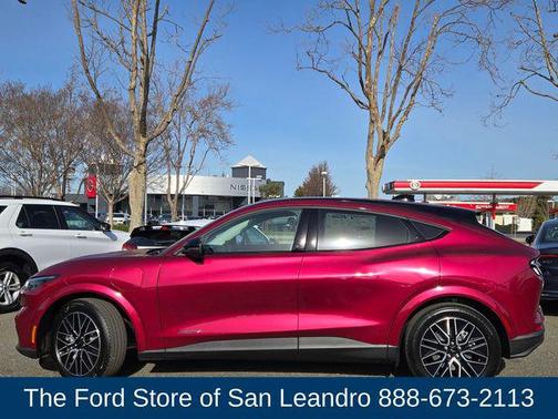 2025 Ford Mustang Mach-E Premium