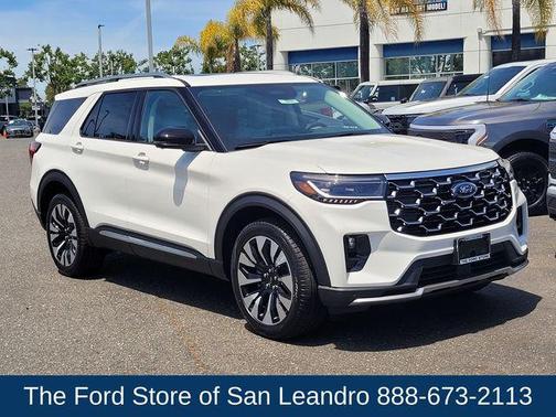Star White Metallic Tri-Coat 2026 Ford Explorer Platinum