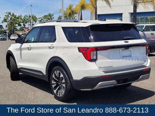 Star White Metallic Tri-Coat 2026 Ford Explorer Platinum