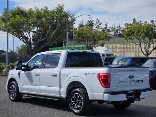 Oxford White 2023 Ford F-150 XLT