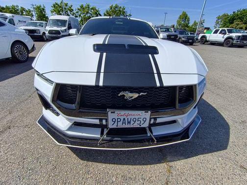 Oxford White 2024 Ford Mustang GT Premium