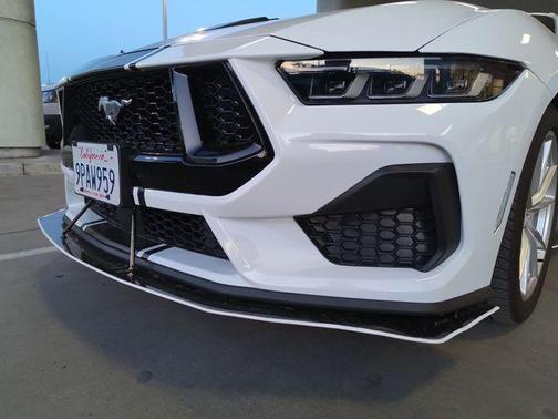 Oxford White 2024 Ford Mustang GT Premium