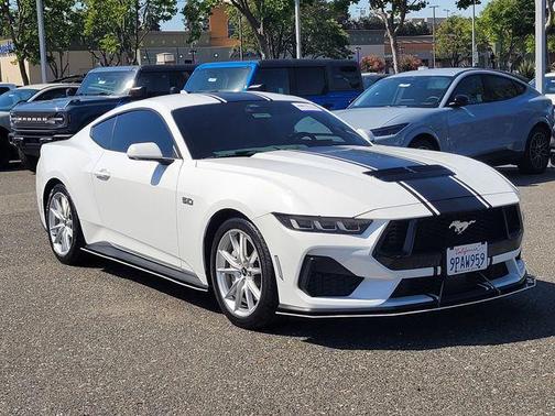 Oxford White 2024 Ford Mustang GT Premium