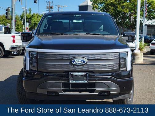 2025 Ford F-150 Lightning LARIAT