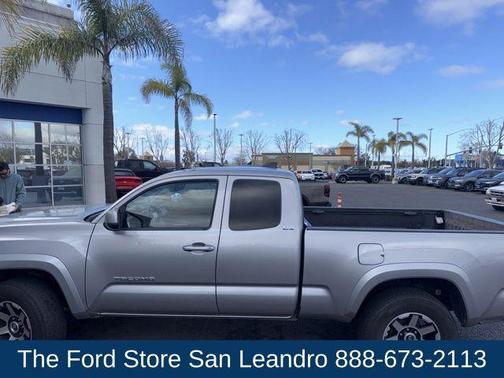 2016 Toyota Tacoma SR5