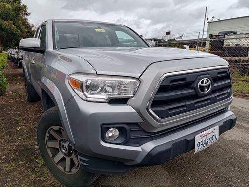 2016 Toyota Tacoma SR5