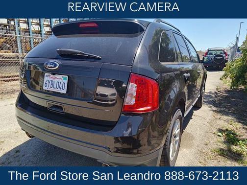 Tuxedo Black Metallic 2013 Ford Edge SE