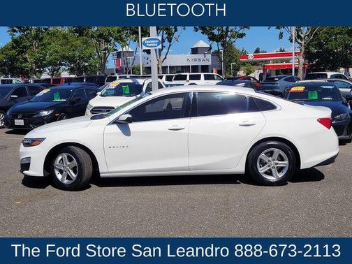 Summit White 2022 Chevrolet Malibu 1LS