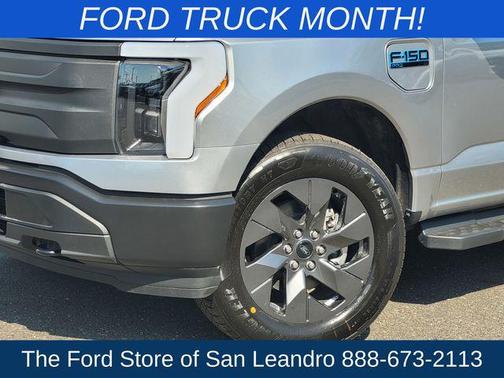 2025 Ford F-150 Lightning Pro