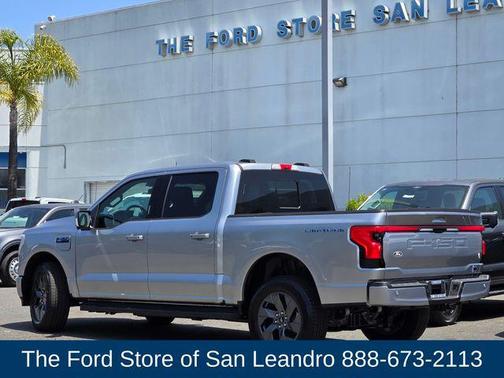 2025 Ford F-150 Lightning LARIAT