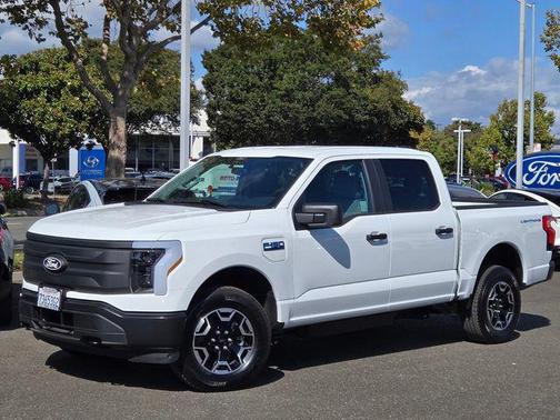 2024 Ford F-150 Lightning Pro