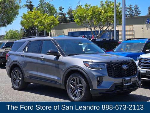 Carbonized Gray Metallic 2026 Ford Explorer ST