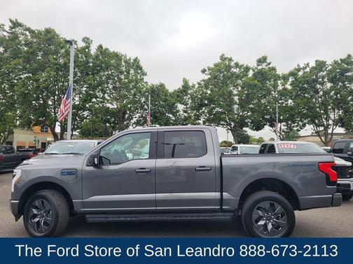 2025 Ford F-150 Lightning Flash