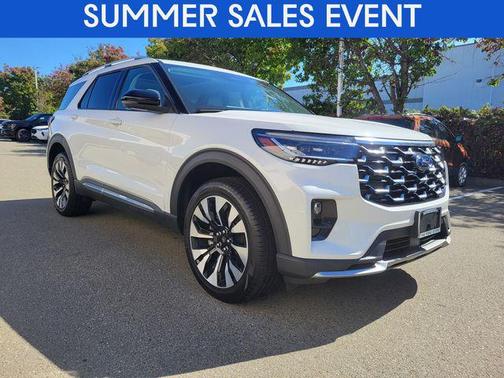 Star White Metallic Tri-Coat 2026 Ford Explorer Platinum