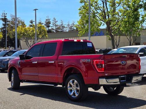 Rapid Red Metallic Tinted Clearcoat 2021 Ford F-150 XLT