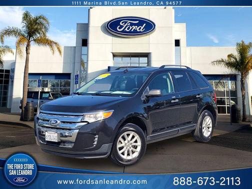 Tuxedo Black Metallic 2013 Ford Edge SE