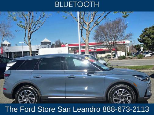 2025 Lincoln Corsair Premiere