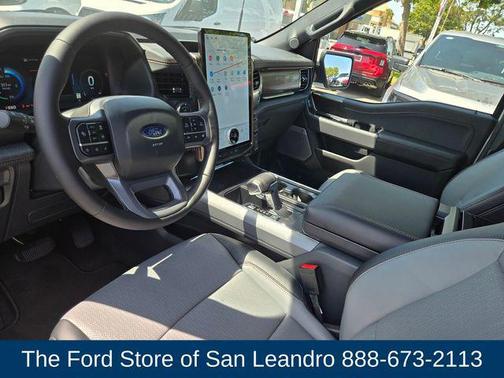 2025 Ford F-150 Lightning LARIAT