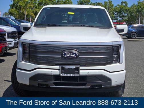 2025 Ford F-150 Lightning LARIAT