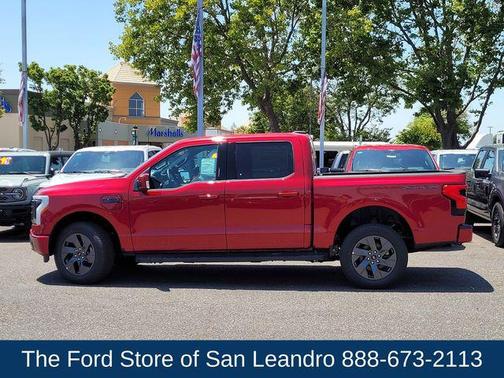 2025 Ford F-150 Lightning LARIAT